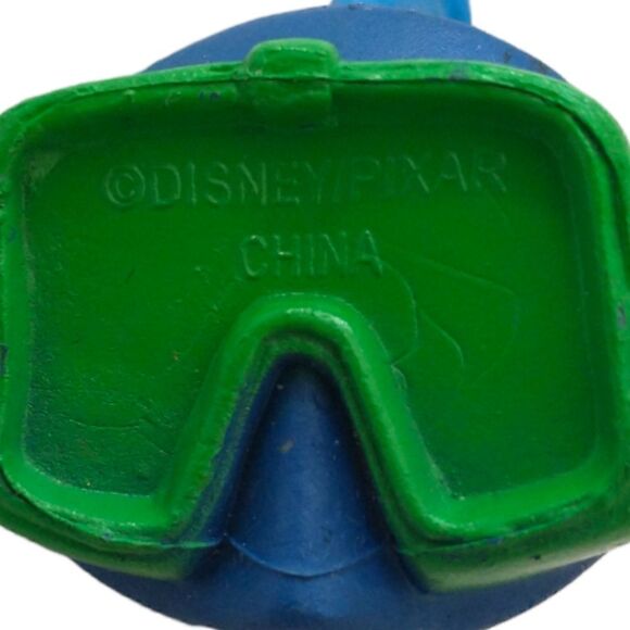 Dory Figure Cake Topper Mini Scuba PVC Goggles Finding Nemo Disney Pixar Plastic - Picture 13 of 16